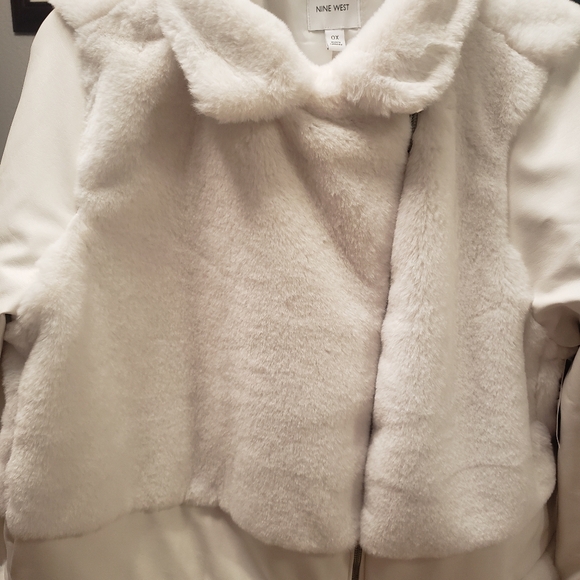 NEW w/Tags Nine West Women's White Faux Leather & Fur Moto Jacket, Sz 0X, 14/16 - Picture 7 of 10